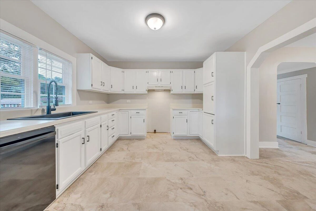 1742 20th ST - Photo 15