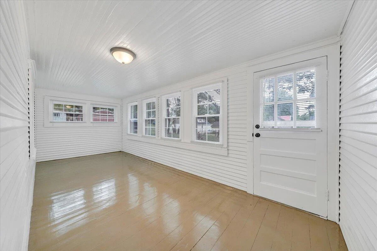 1742 20th ST - Photo 17