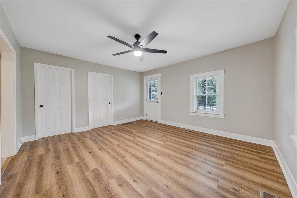 1742 20th ST - Photo 5