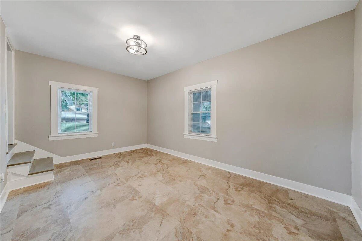 1742 20th ST - Photo 9