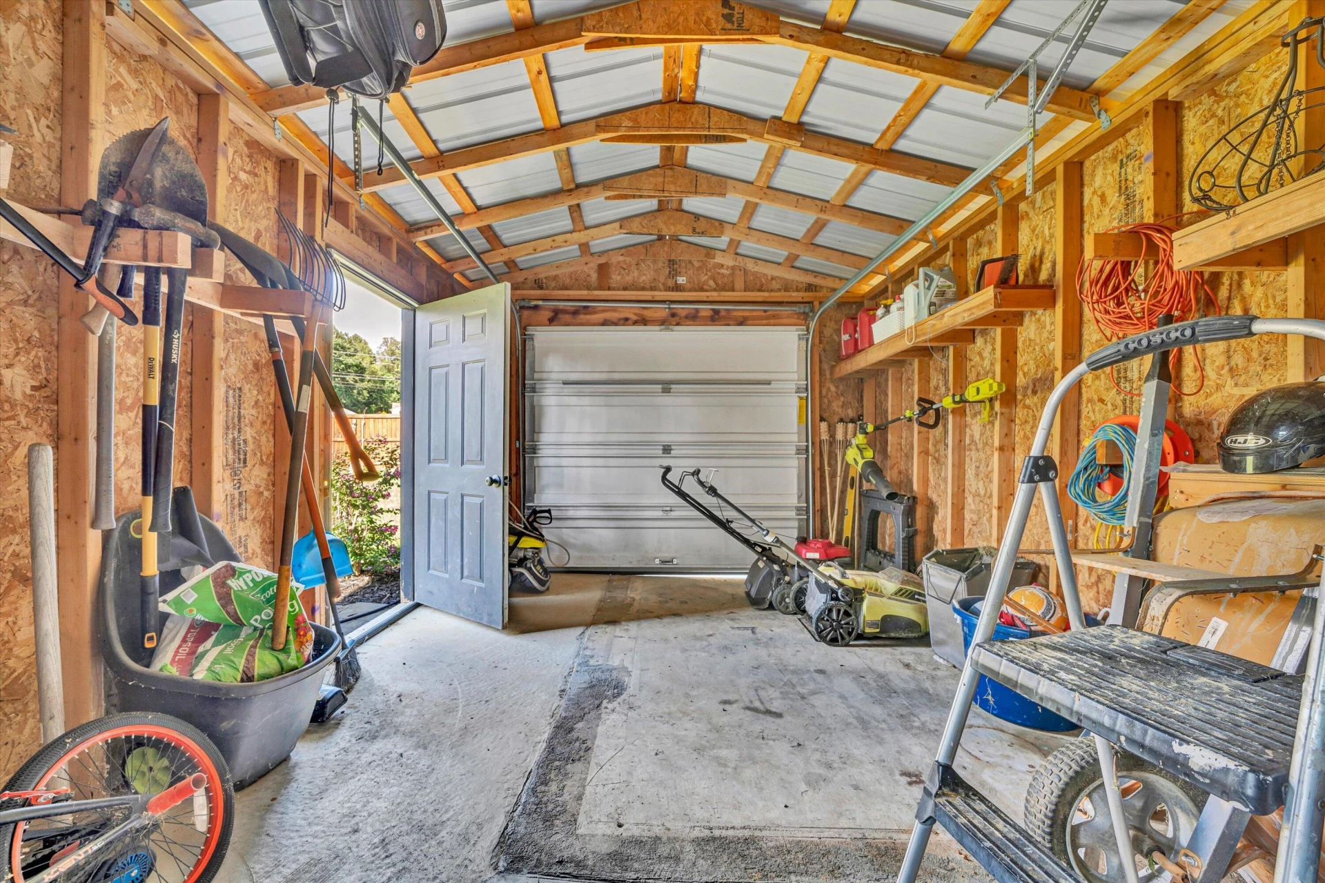 1668 Reece RD - Photo 46