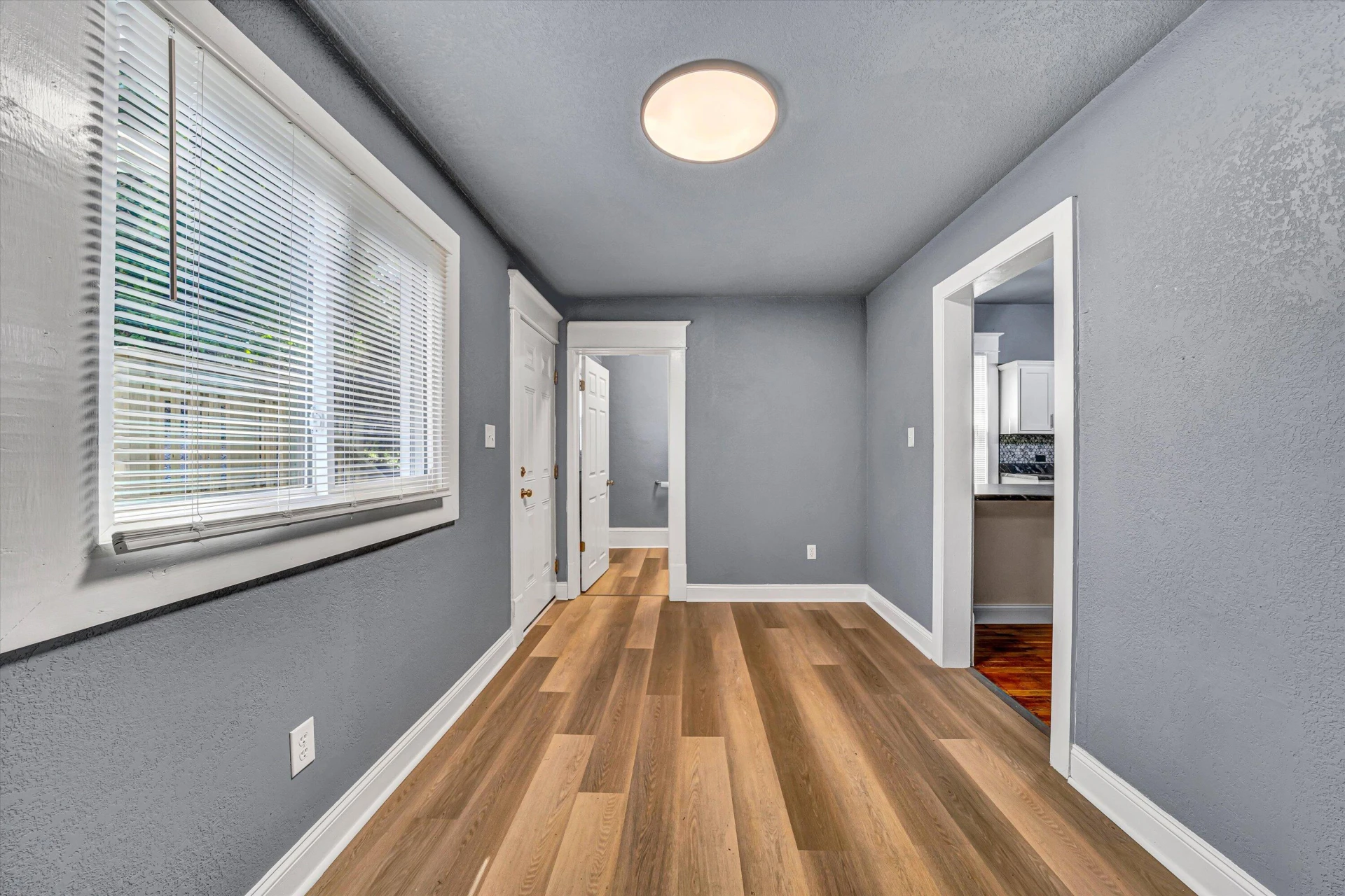 809 Elm AVE - Photo 14