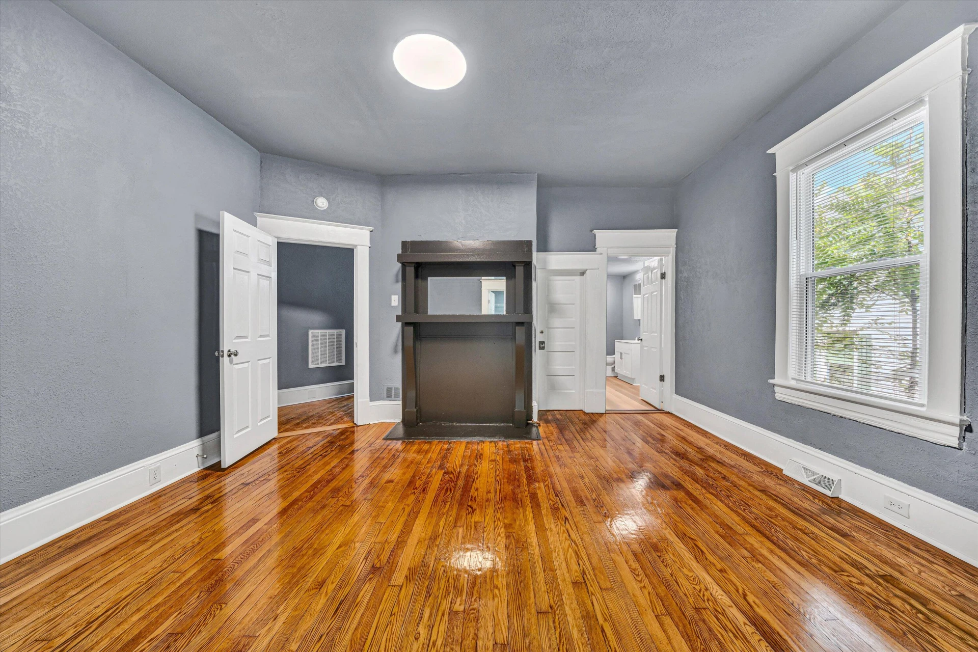 809 Elm AVE - Photo 18