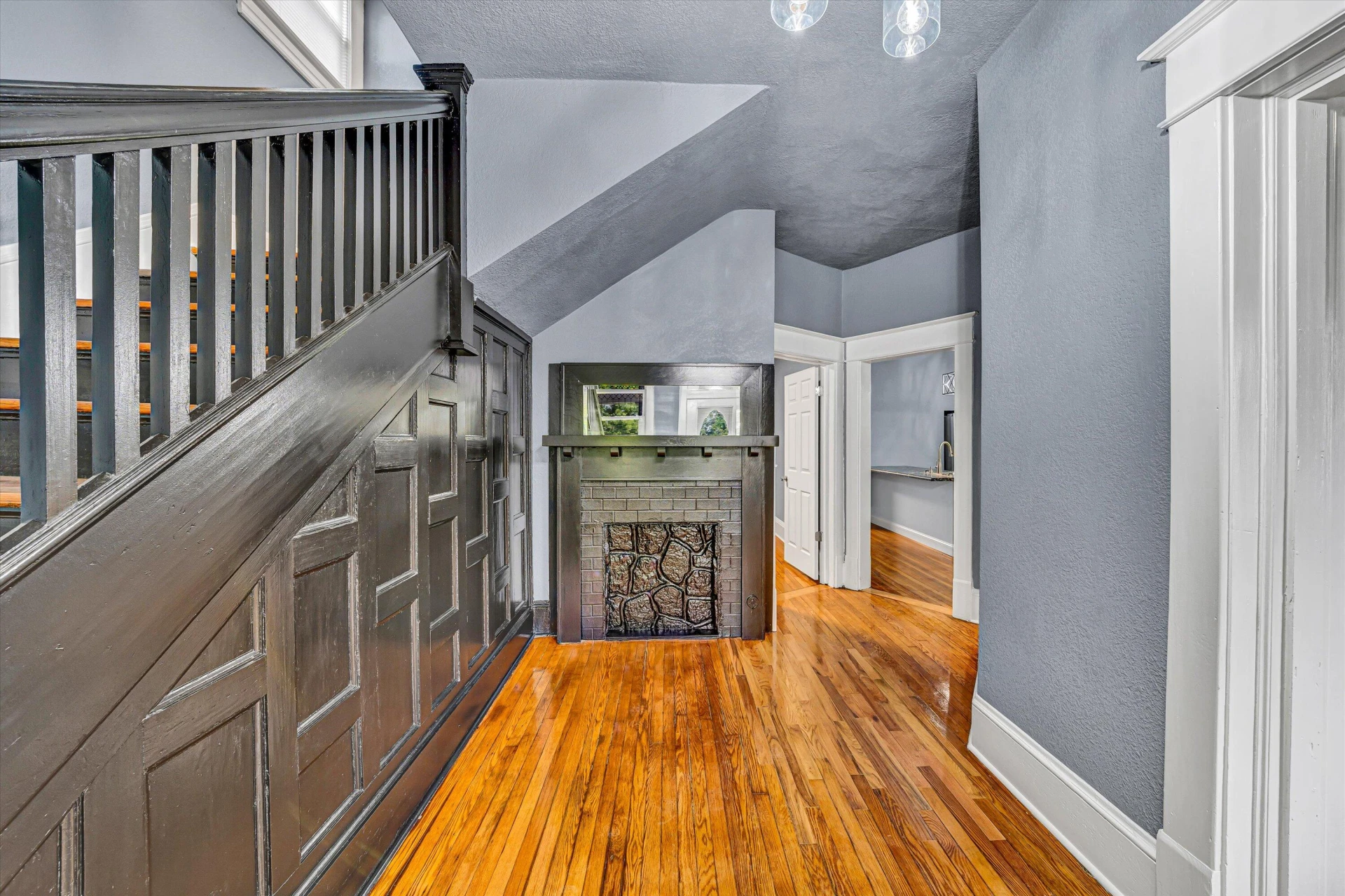 809 Elm AVE - Photo 6