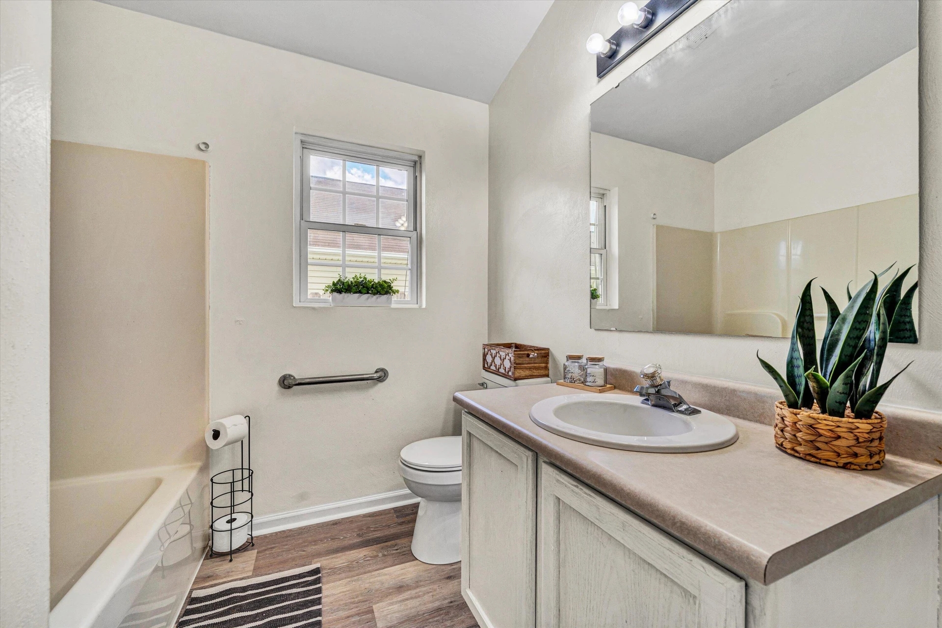 1928 Archbold AVE - Photo 14