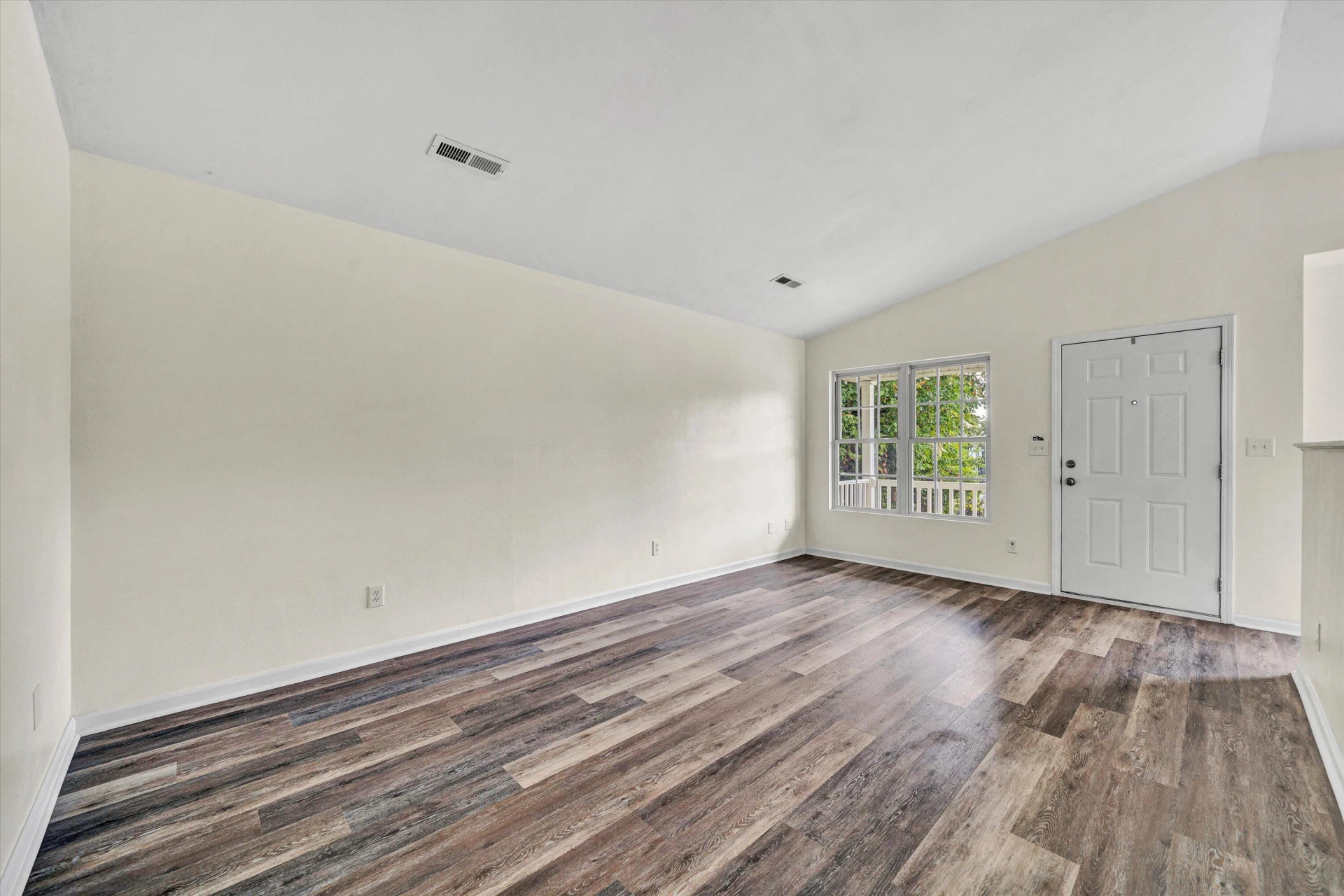 1928 Archbold AVE - Photo 5