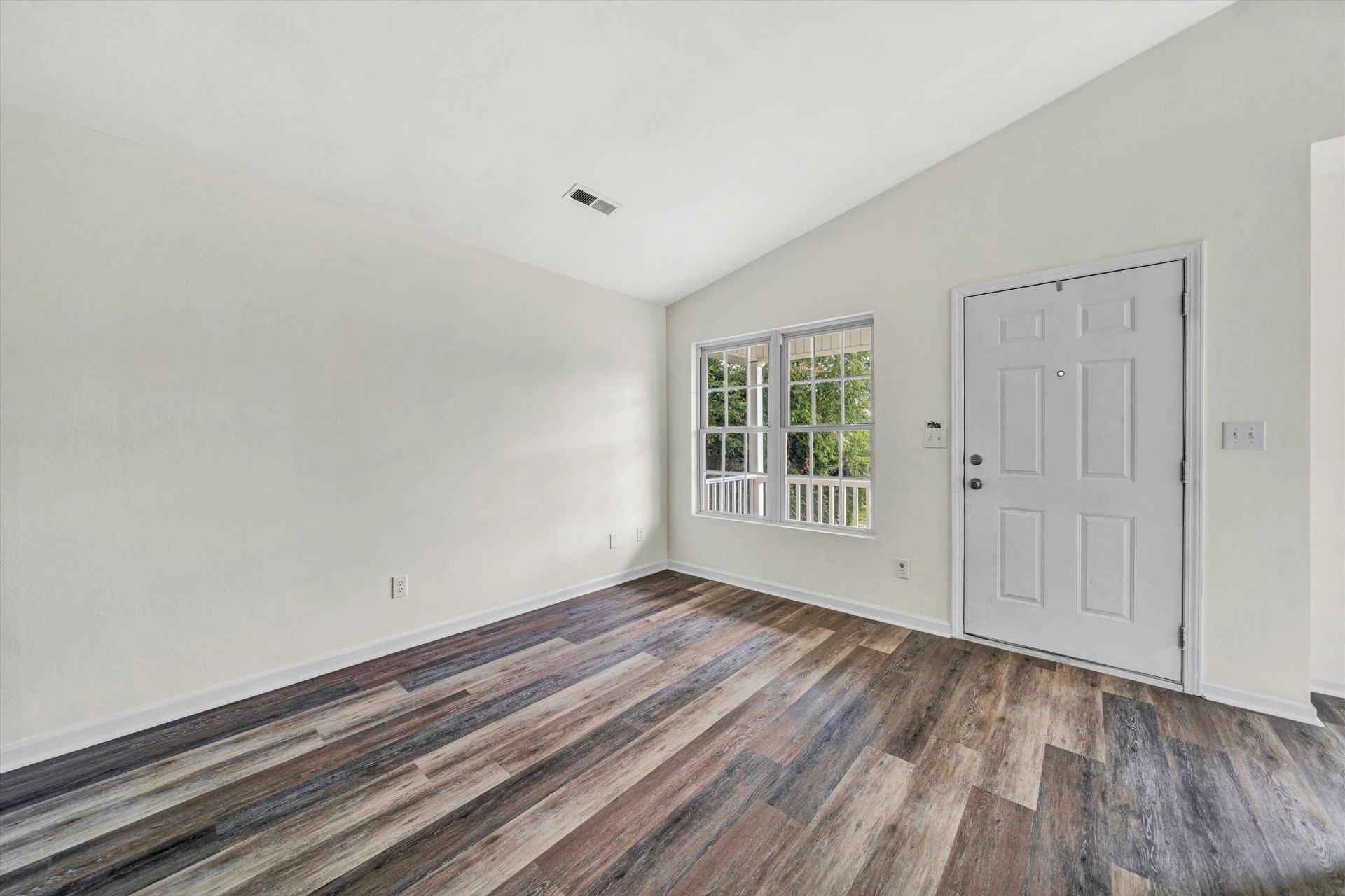 1928 Archbold AVE - Photo 7
