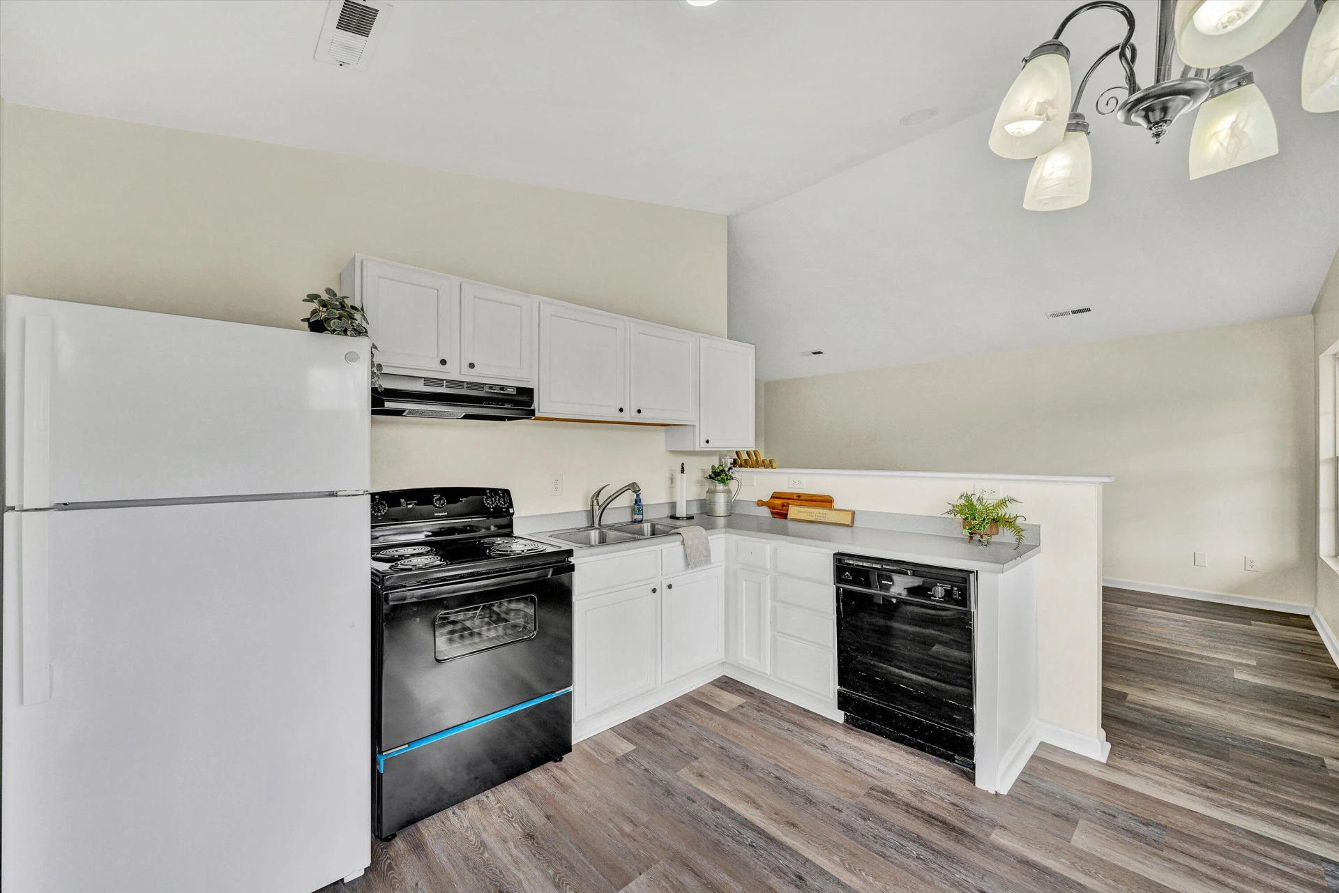 1928 Archbold AVE - Photo 10