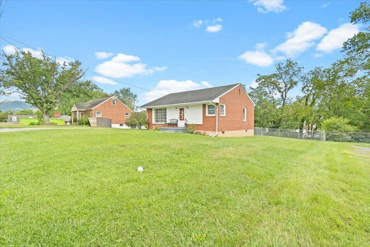 218 Post RD