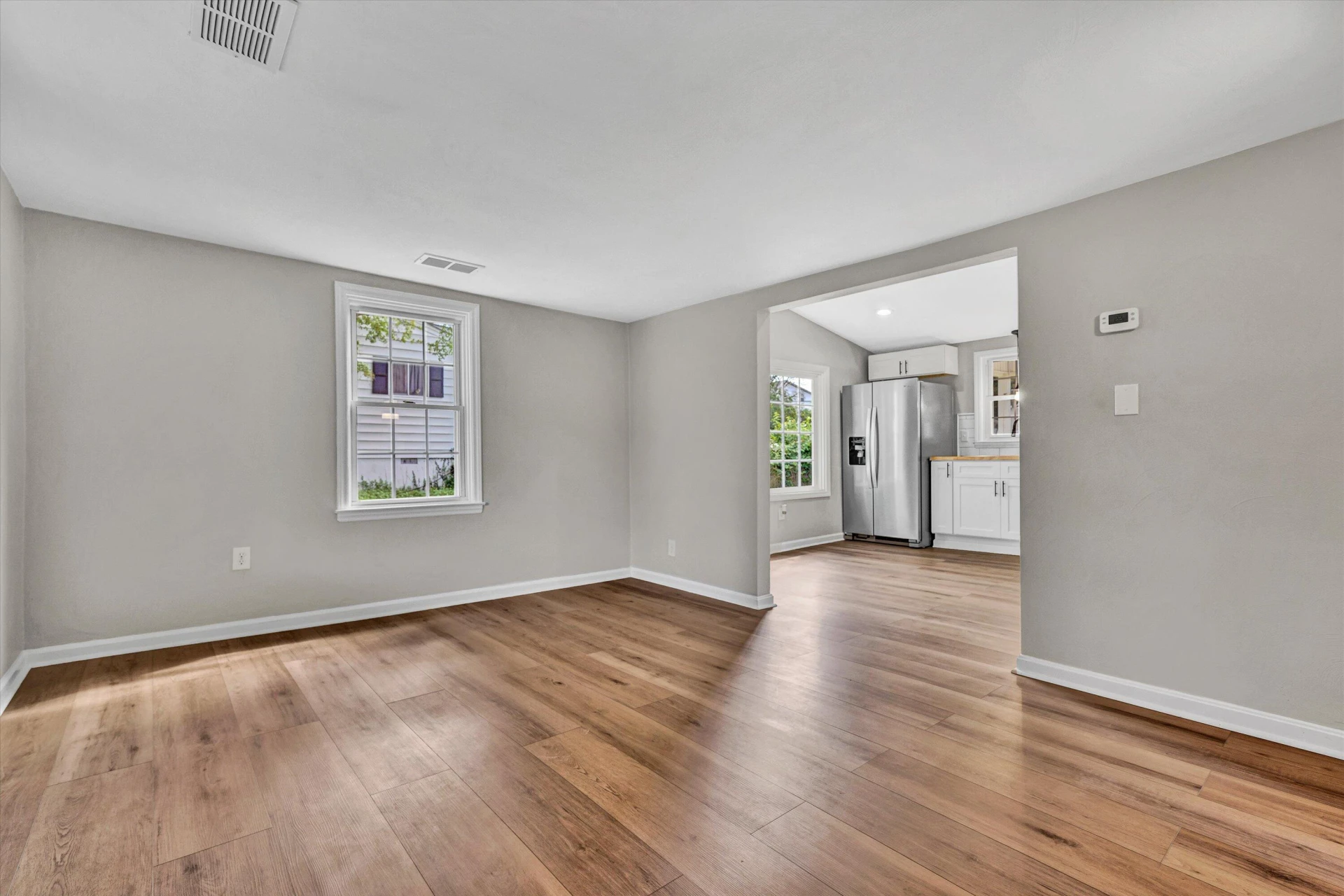 724 Peck ST - Photo 6