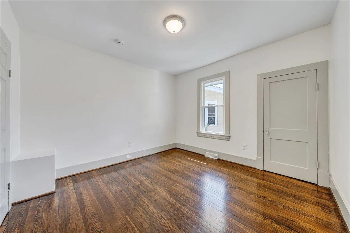 2429 Massachusetts AVE - Photo 11