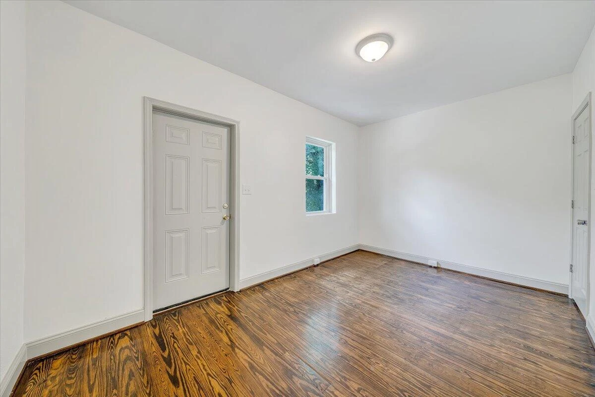 2429 Massachusetts AVE - Photo 21