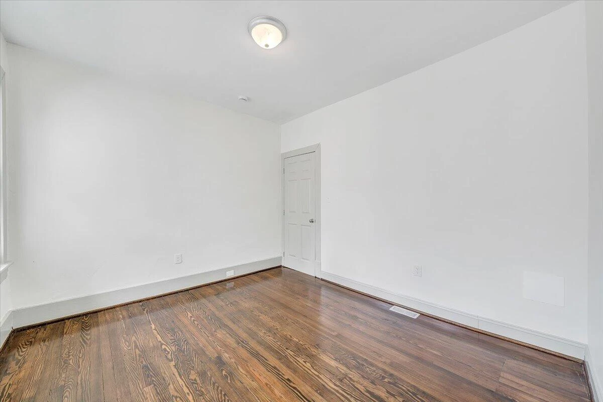2429 Massachusetts AVE - Photo 24