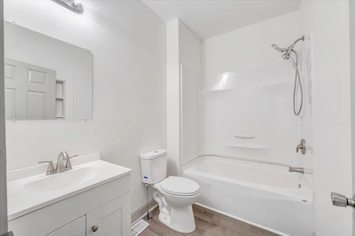2429 Massachusetts AVE - Photo 26