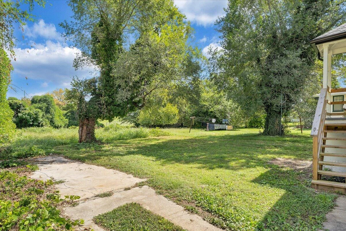 2429 Massachusetts AVE - Photo 34