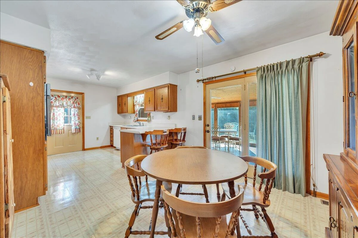 7702 Dickerson Mill RD - Photo 13