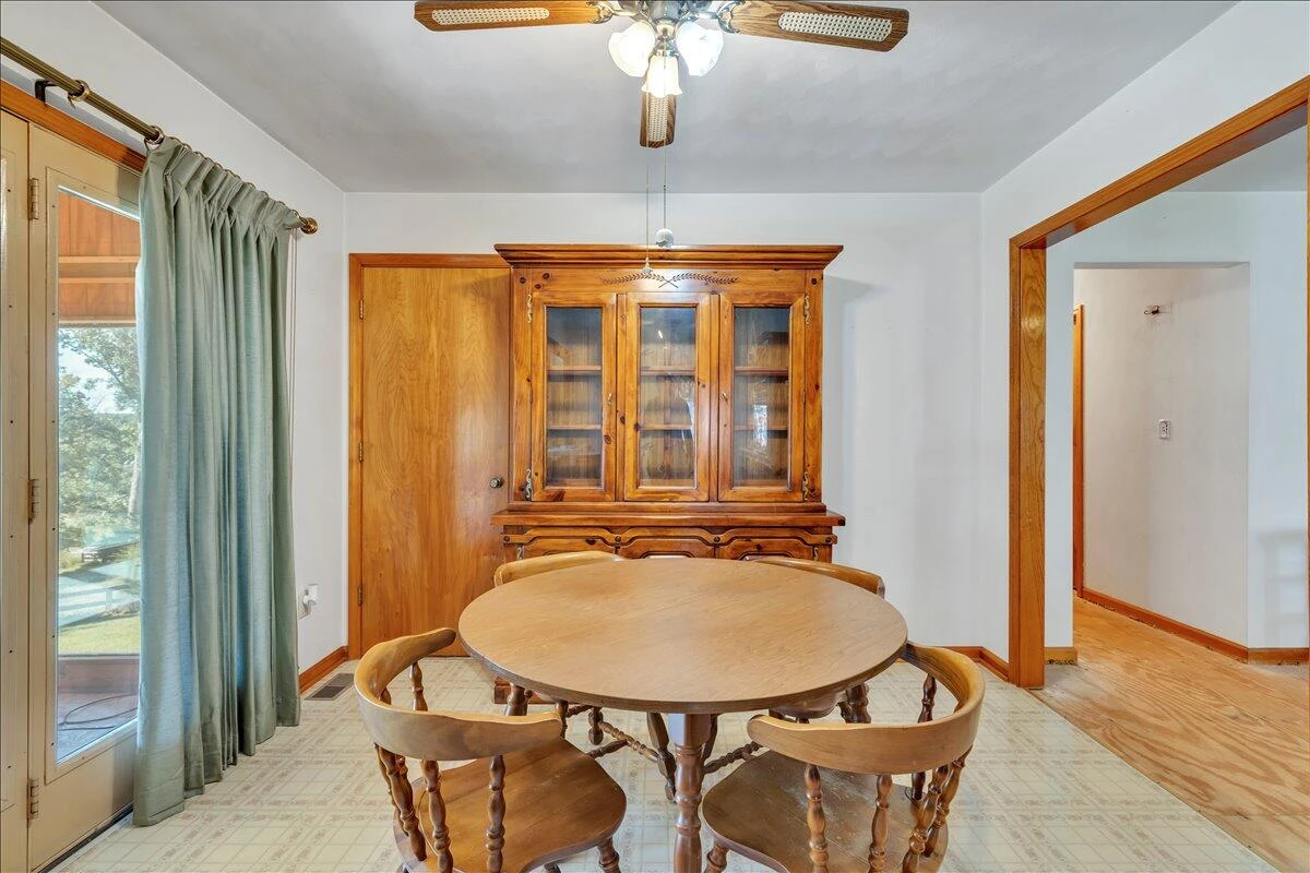 7702 Dickerson Mill RD - Photo 16