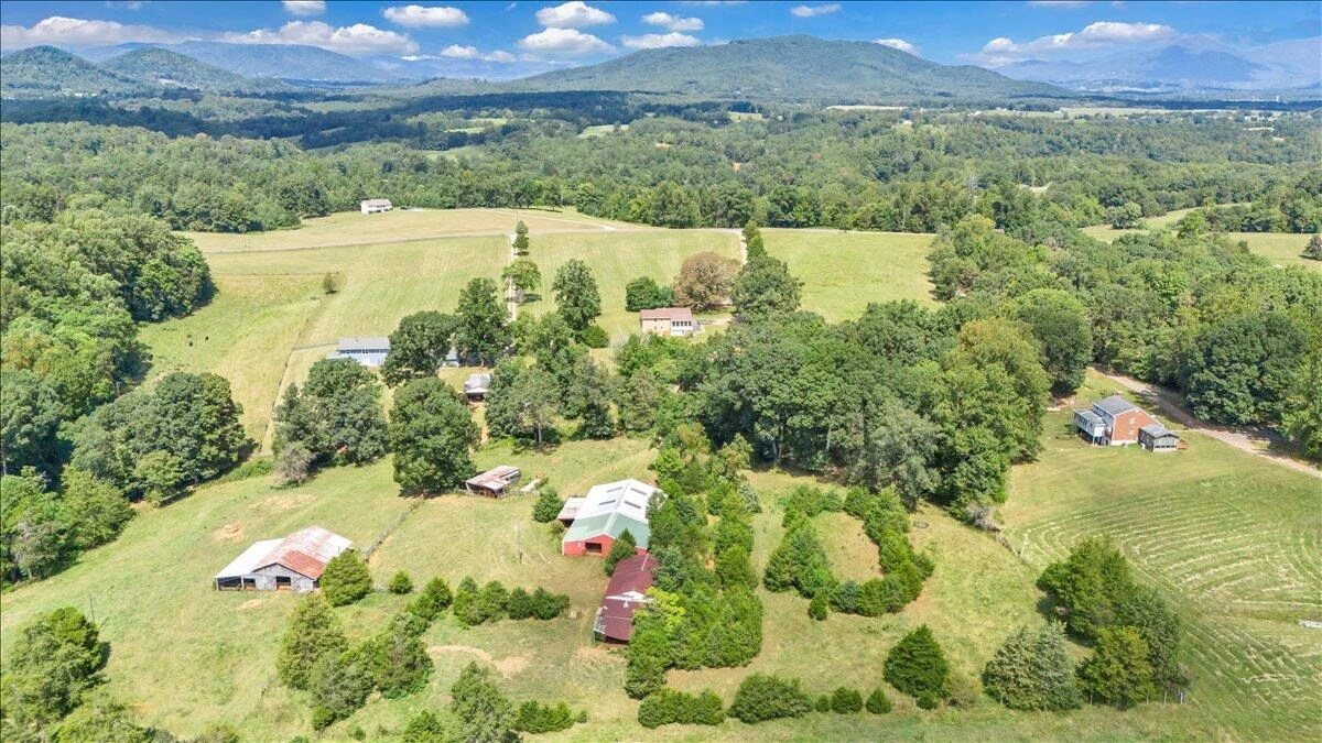 7702 Dickerson Mill RD - Photo 2
