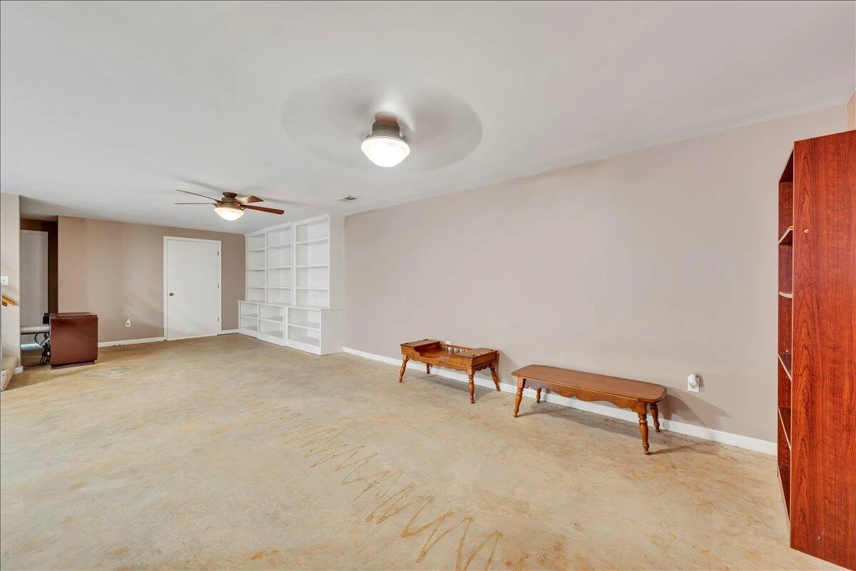 7702 Dickerson Mill RD - Photo 32