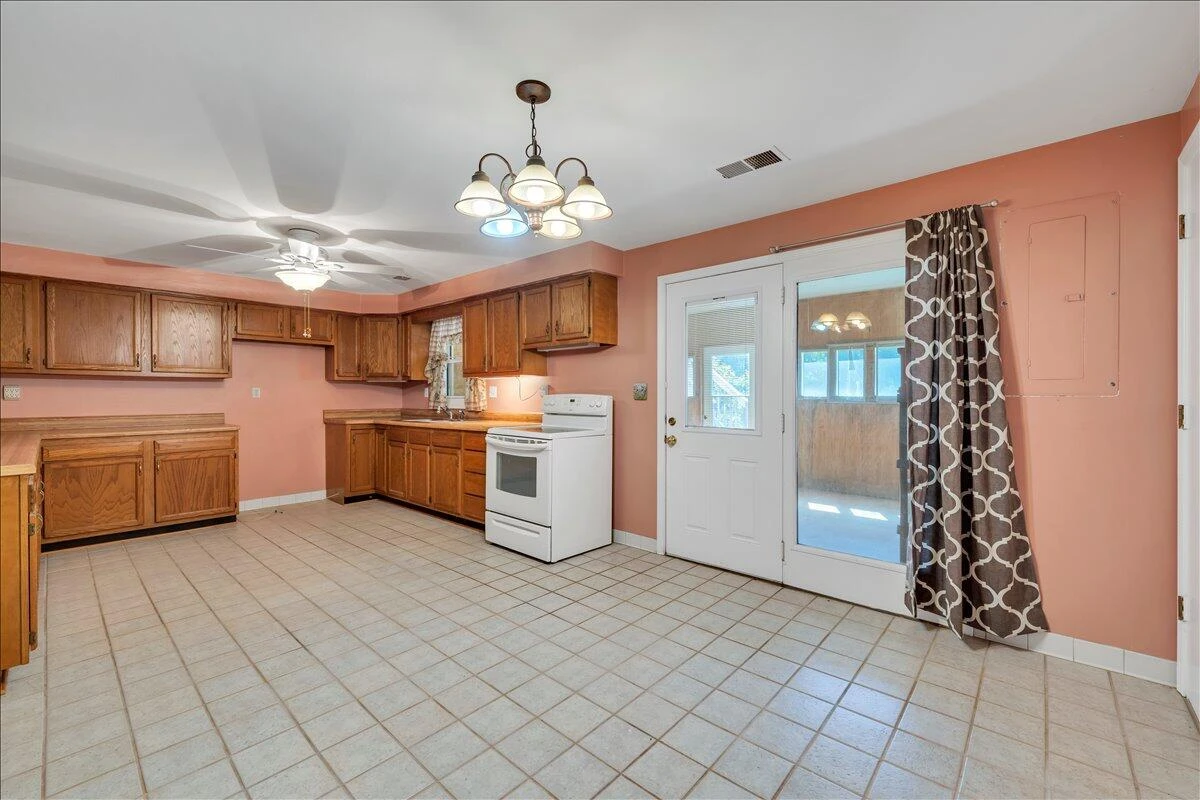 7702 Dickerson Mill RD - Photo 35
