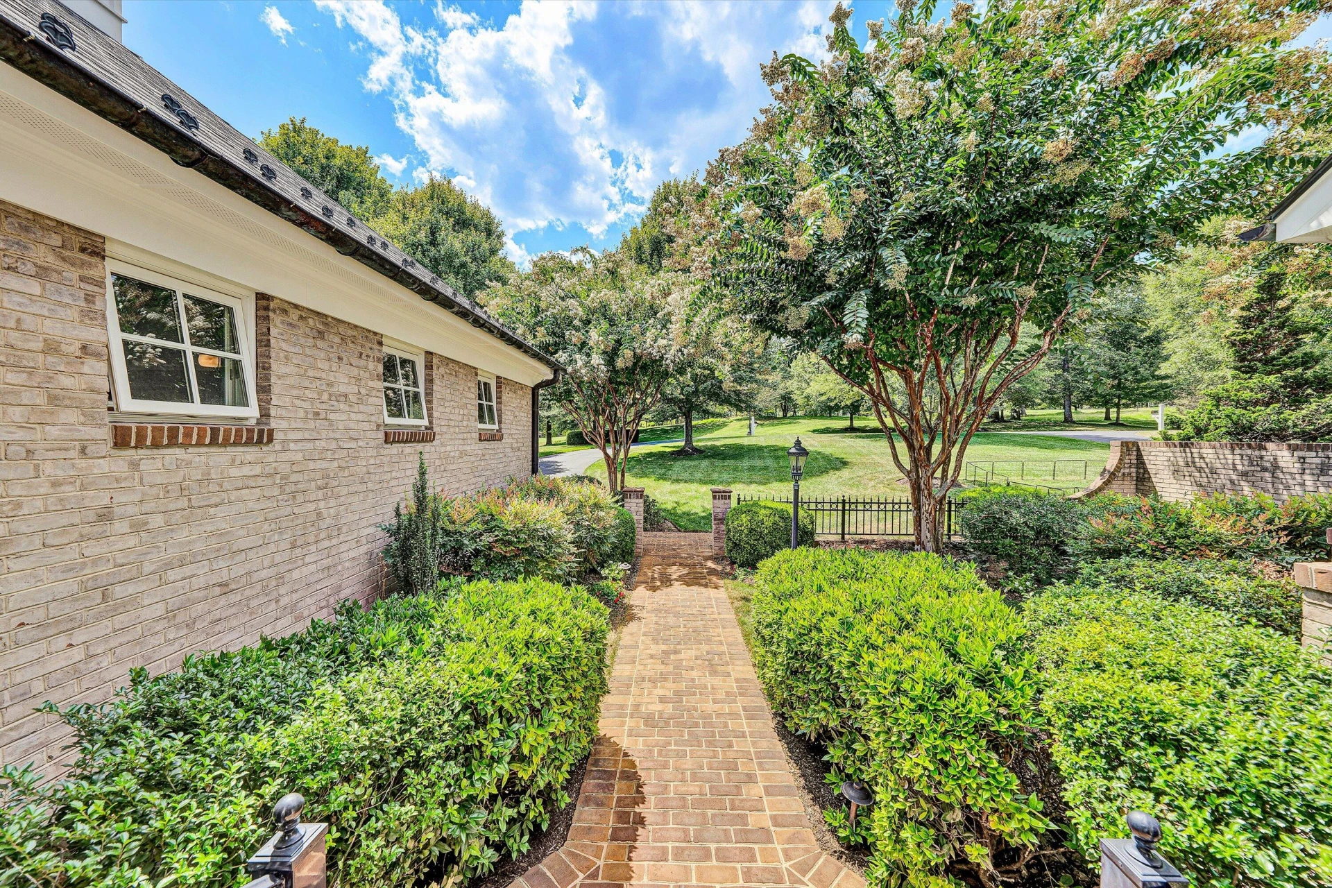 125 Grande Villa DR - Photo 11