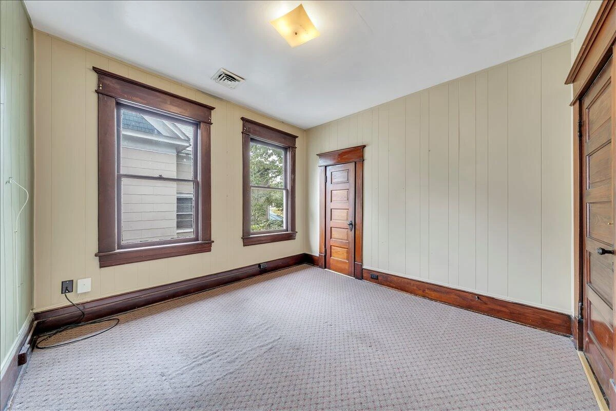 429 Elm AVE - Photo 27