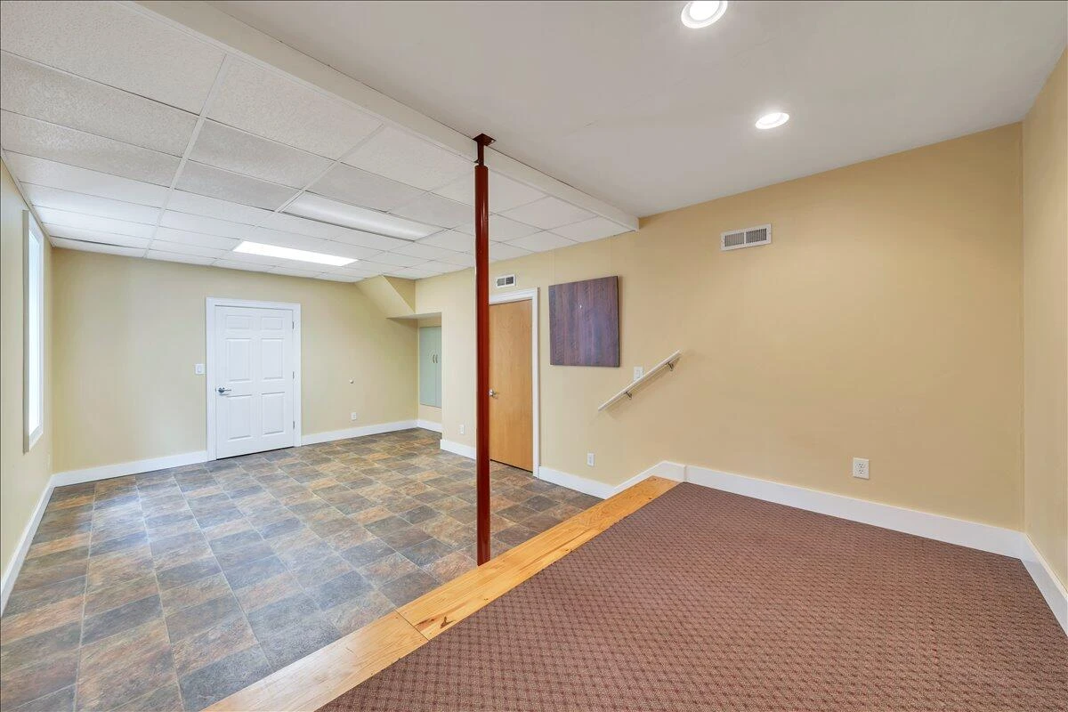 429 Elm AVE - Photo 41