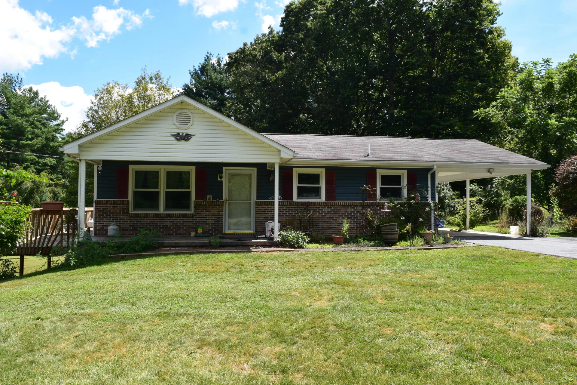 1890 Beaver Creek RD