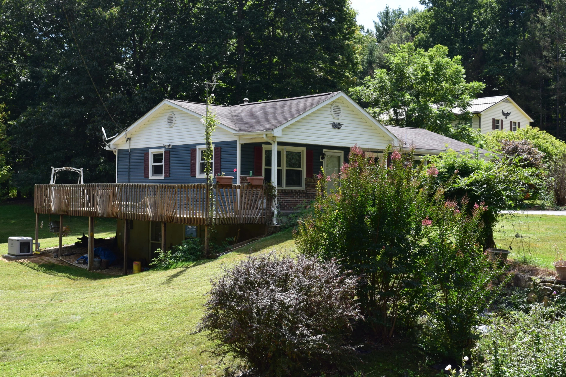 1890 Beaver Creek RD - Photo 4