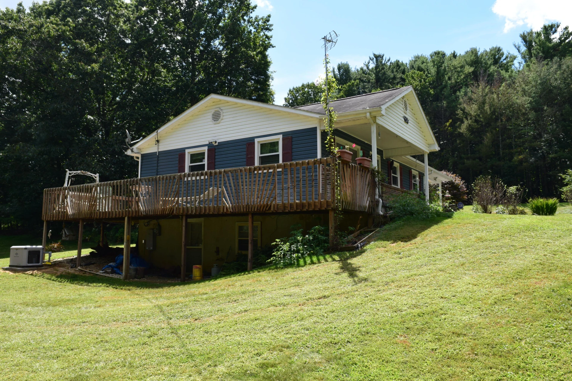 1890 Beaver Creek RD - Photo 6