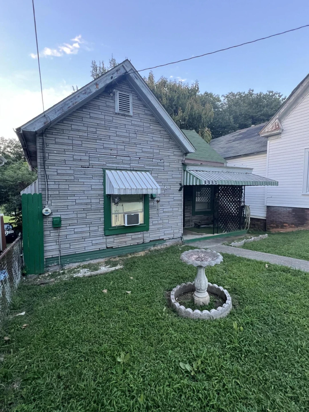 1124 Tazewell AVE - Photo 3