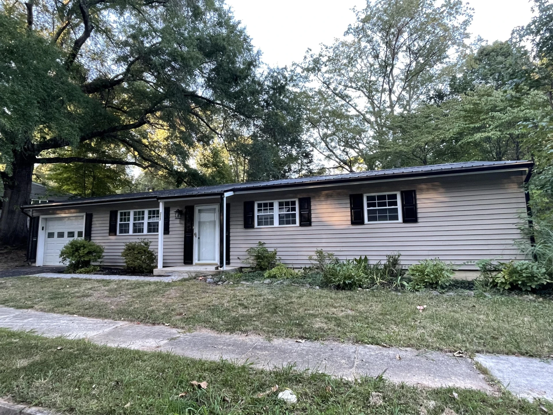 205 Forestview CIR - Photo 15