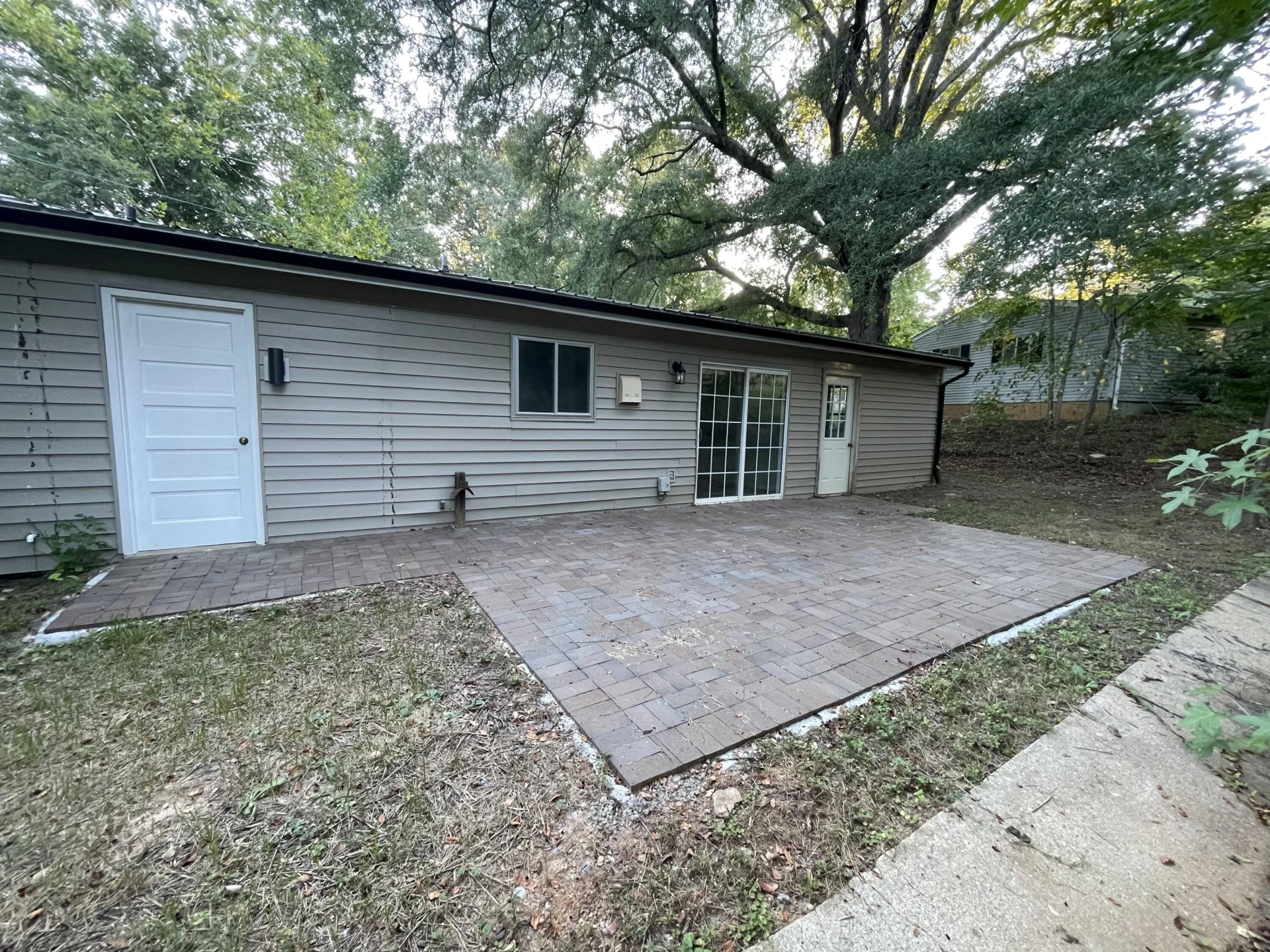 205 Forestview CIR - Photo 86