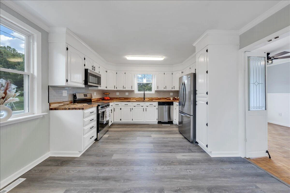 1649 Padbury AVE - Photo 14