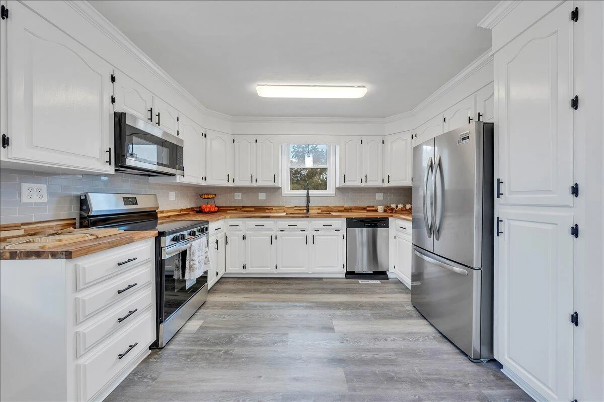 1649 Padbury AVE - Photo 15