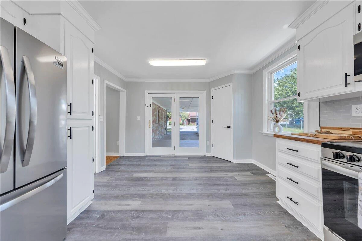 1649 Padbury AVE - Photo 16