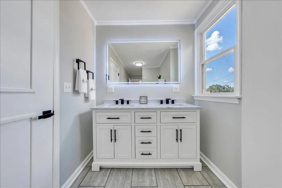 1649 Padbury AVE - Photo 20