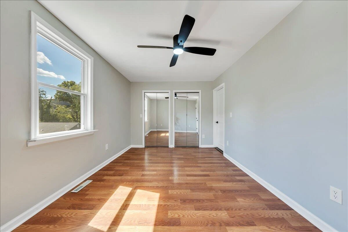 1649 Padbury AVE - Photo 22