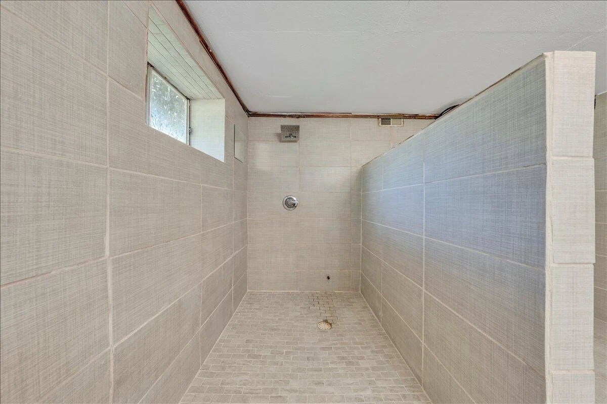 1649 Padbury AVE - Photo 29
