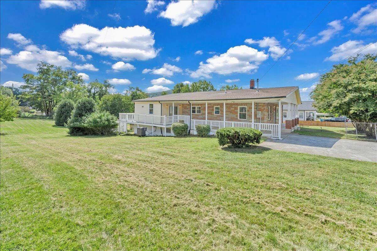 1649 Padbury AVE - Photo 42