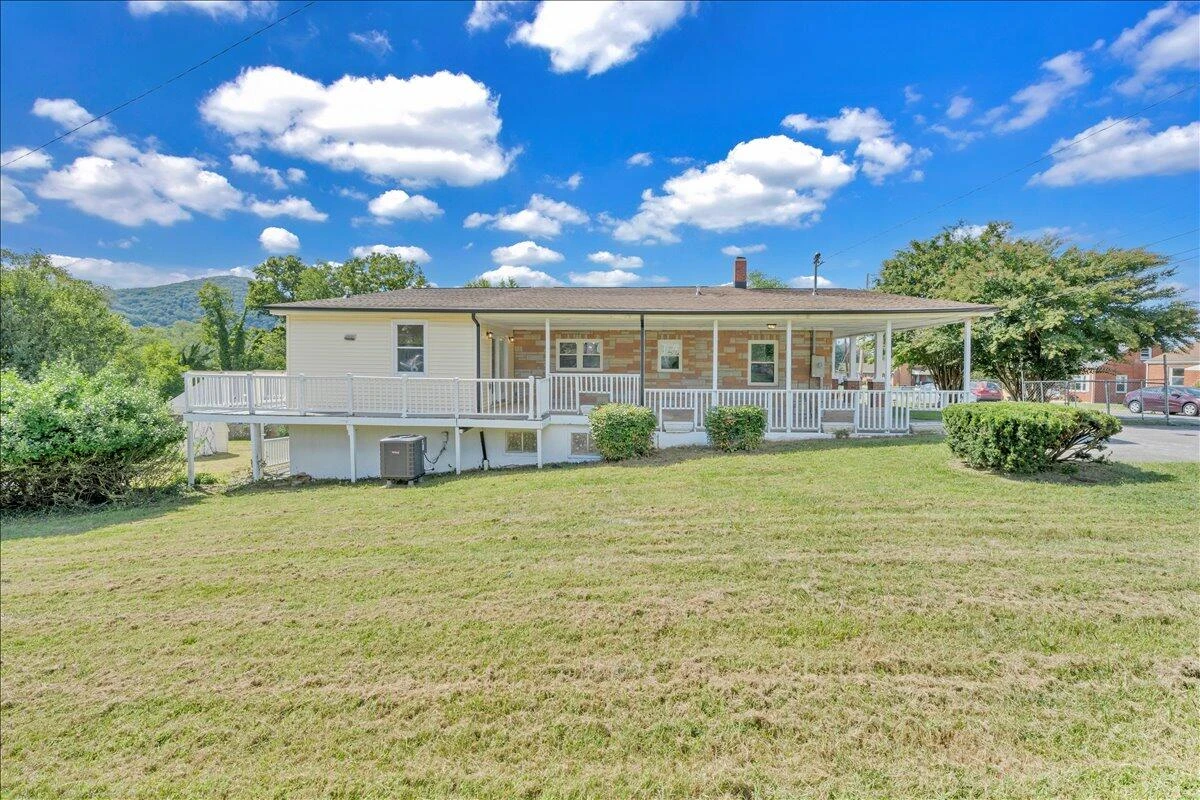 1649 Padbury AVE - Photo 43