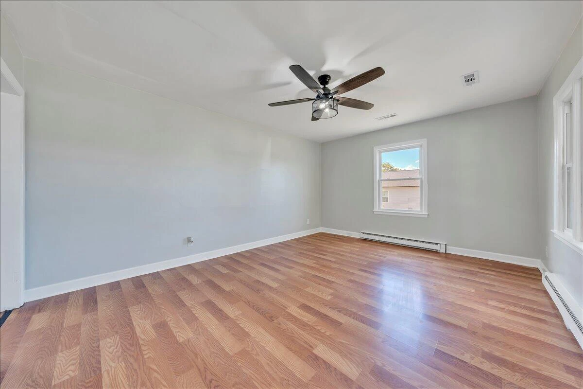 1649 Padbury AVE - Photo 5
