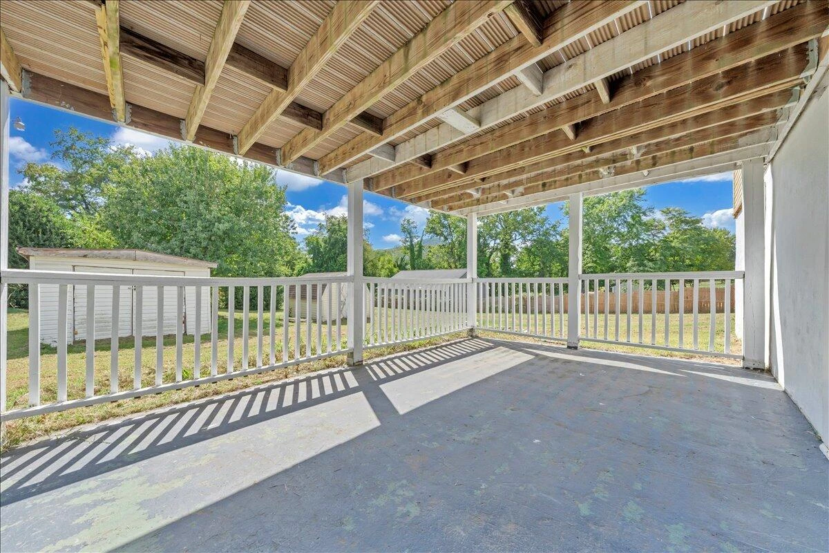 1649 Padbury AVE - Photo 51
