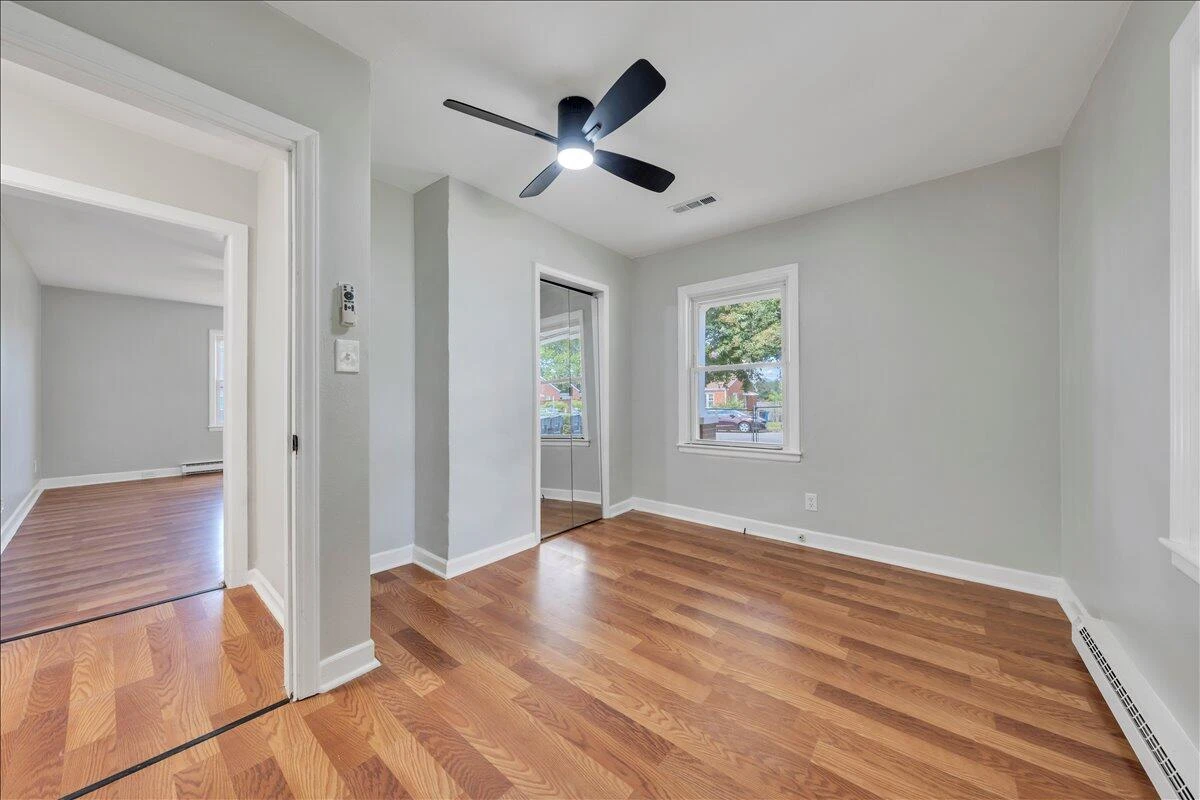 1649 Padbury AVE - Photo 6