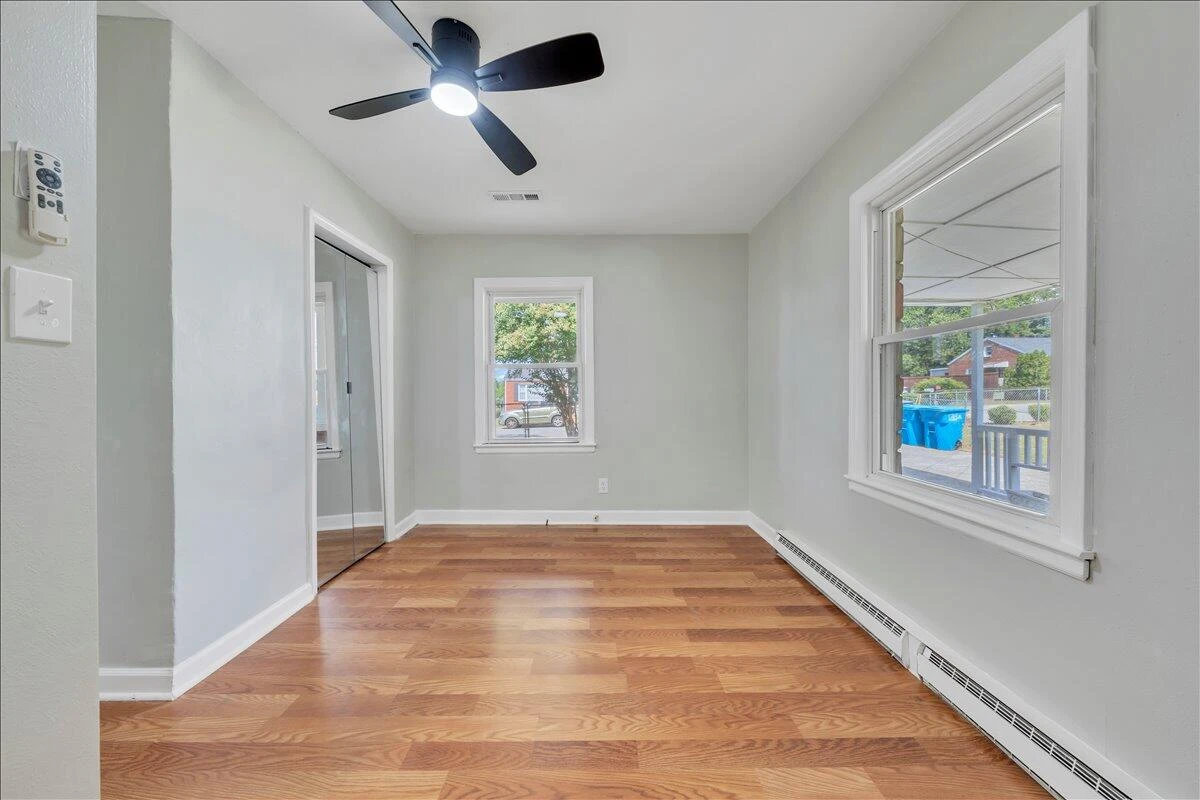 1649 Padbury AVE - Photo 7