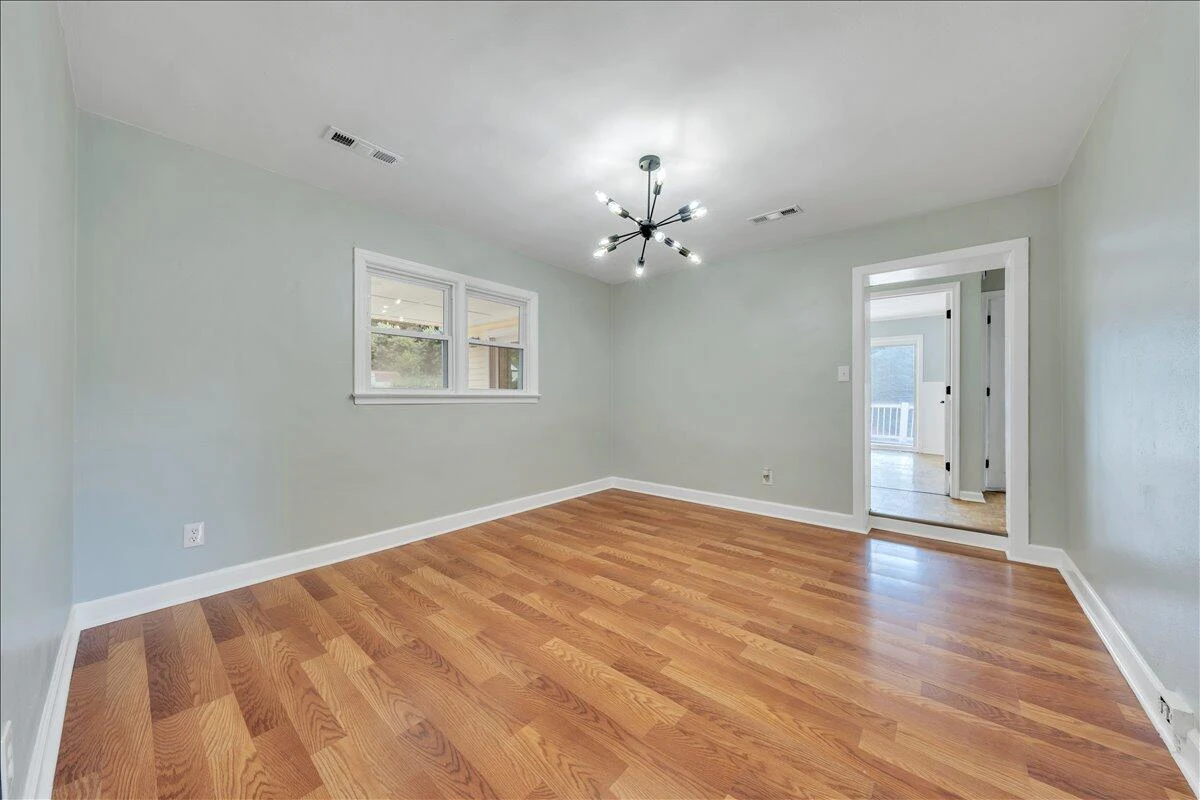 1649 Padbury AVE - Photo 8