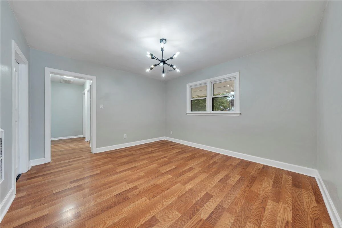 1649 Padbury AVE - Photo 9