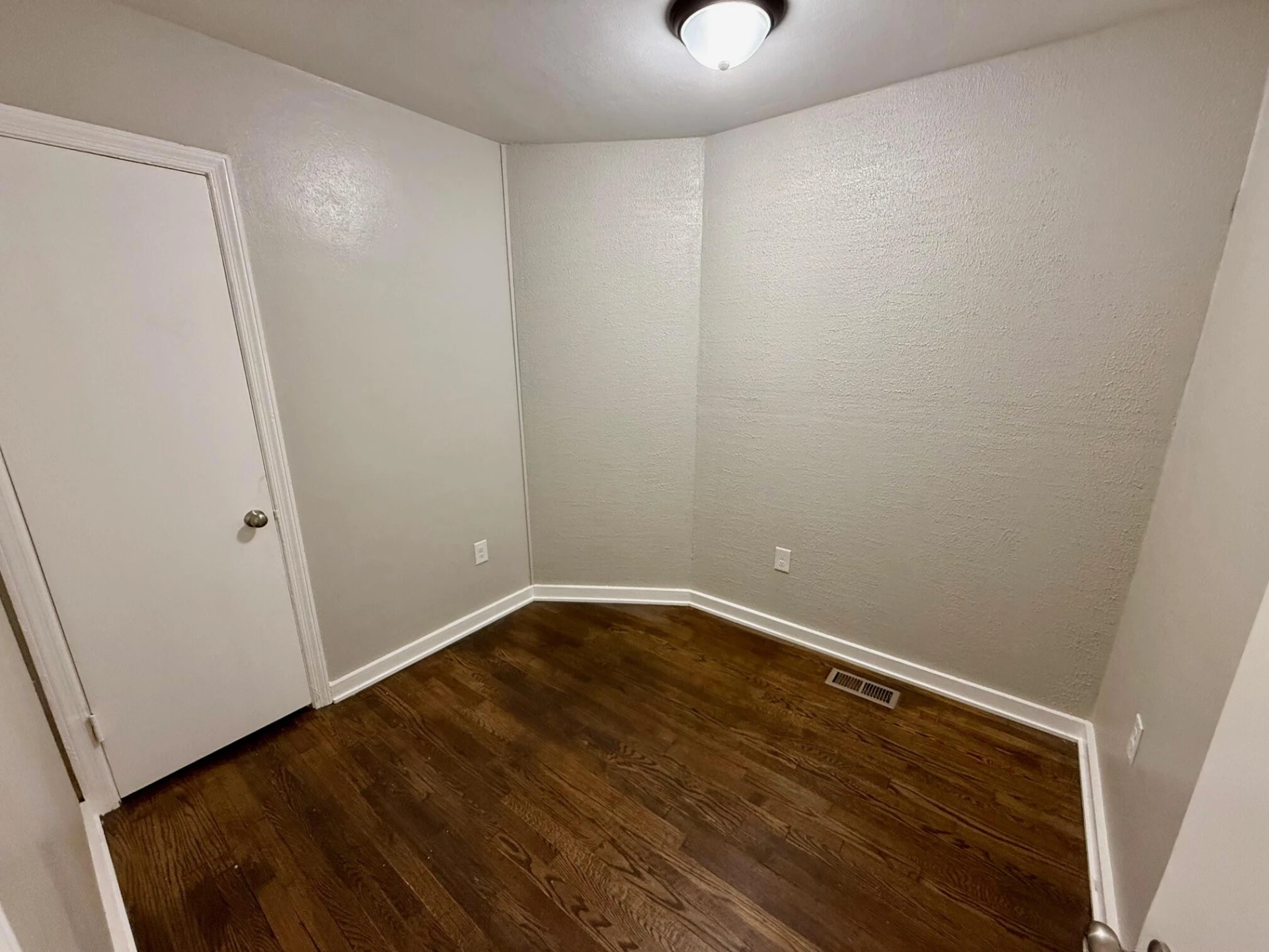 4026 Virginia AVE - Photo 8