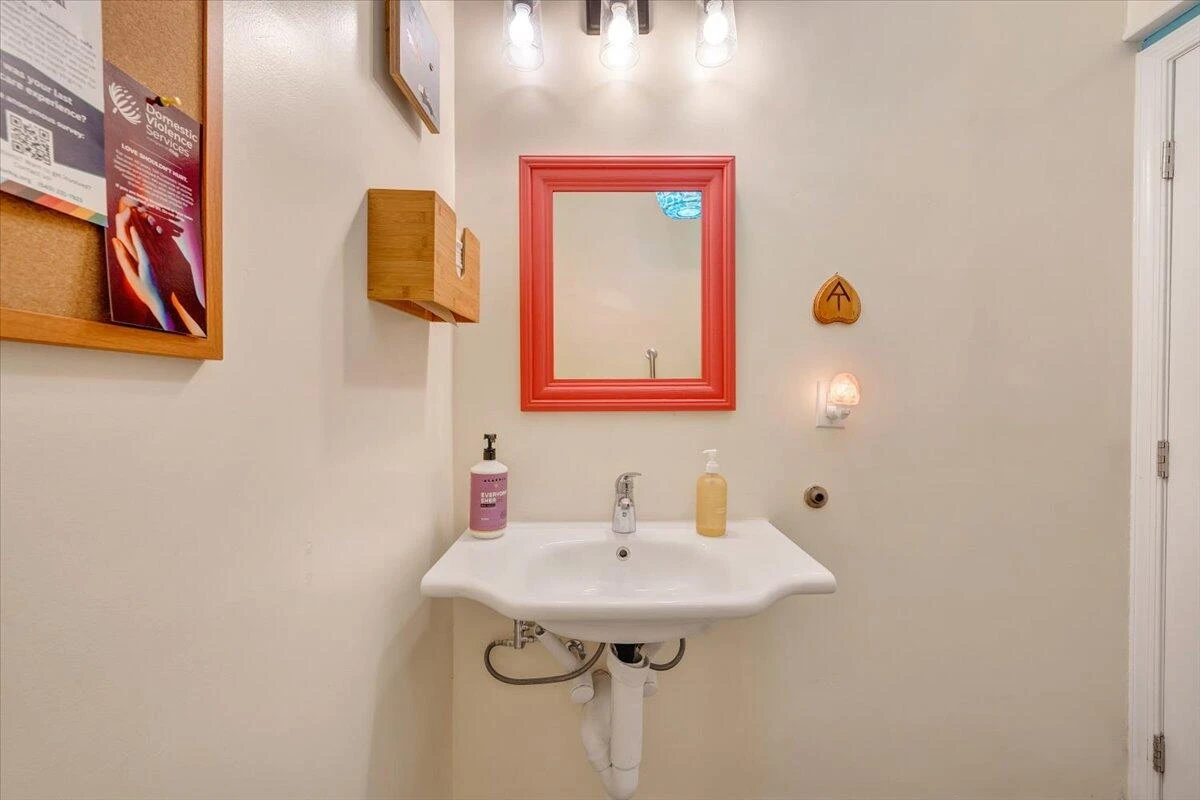 708 5Th ST - Photo 24