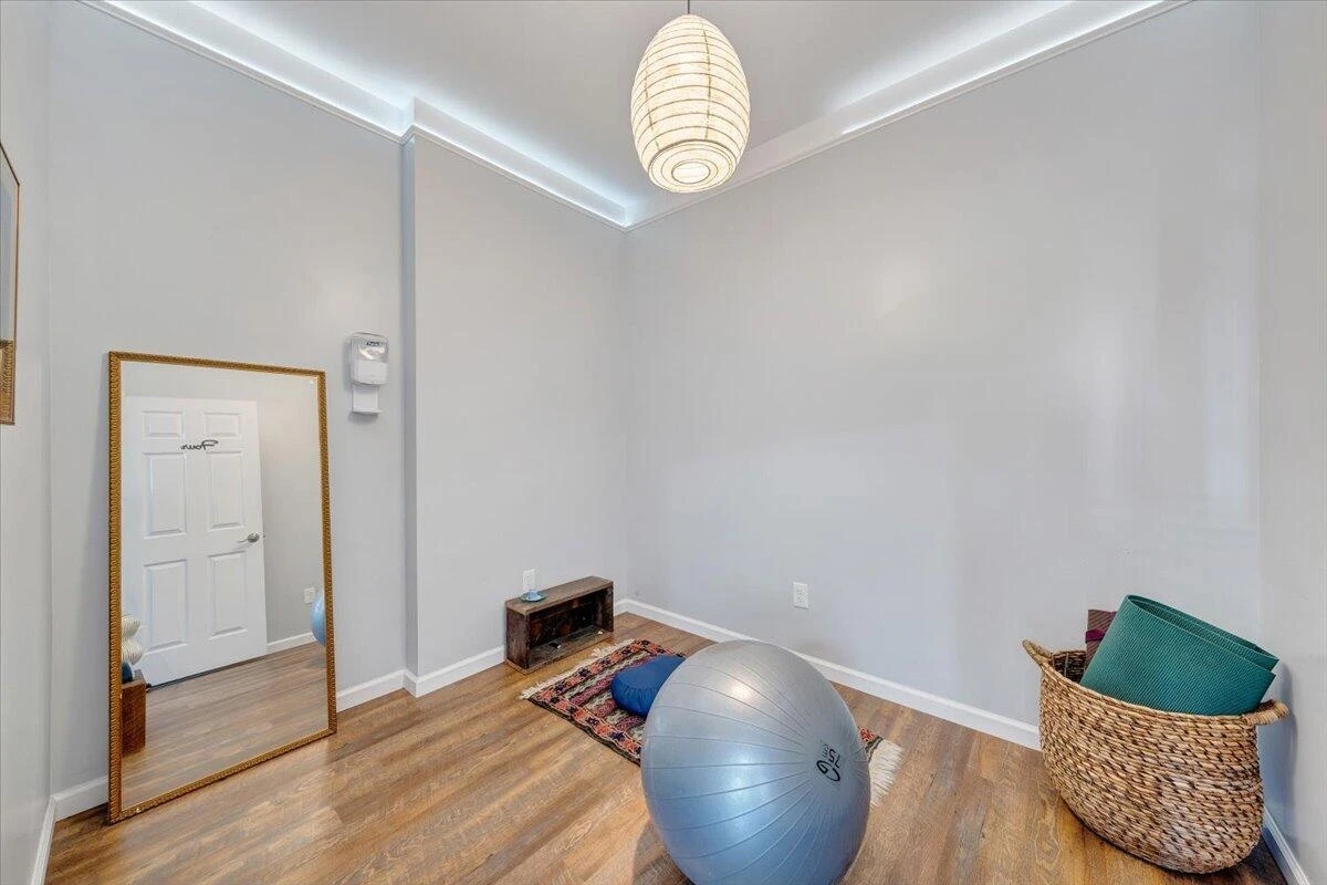 708 5Th ST - Photo 28
